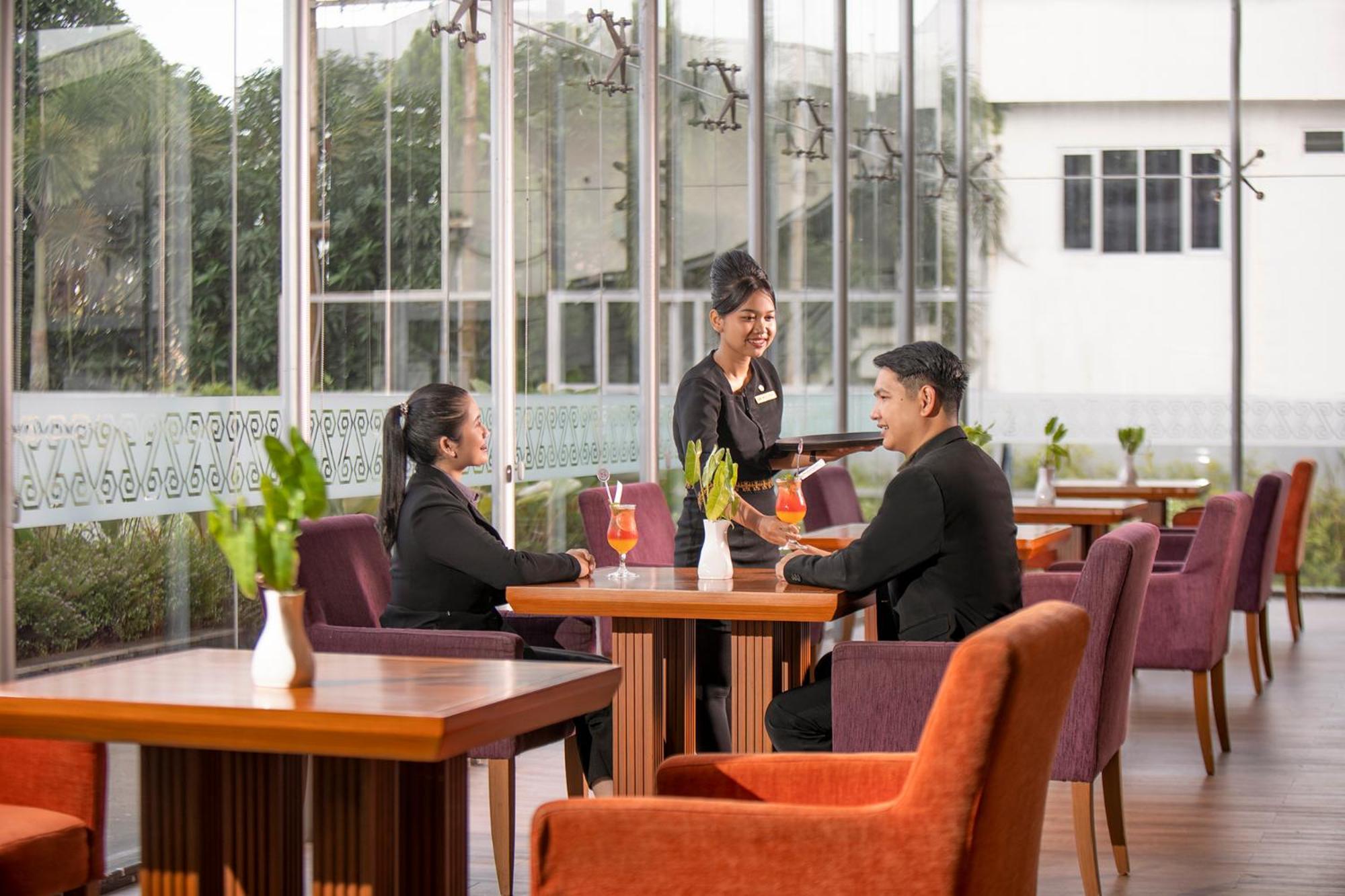 Swiss-Belhotel Danum Palangkaraya Luaran gambar