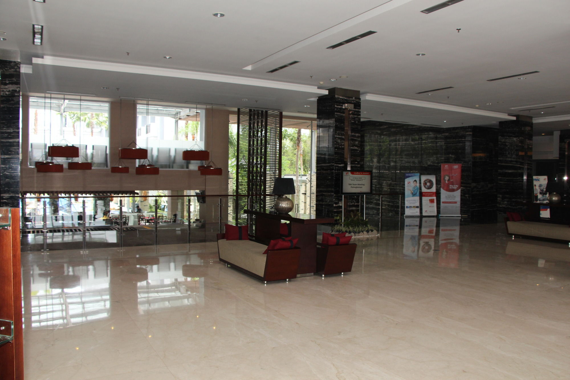 Swiss-Belhotel Danum Palangkaraya Luaran gambar